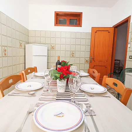 Isabels House In 10 Seats Casa vacanze *